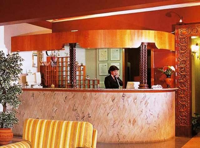 Leo Hotel Leonessa Exteriör bild